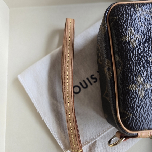 Louis Vuitton Wapity - Picture 12 of 16